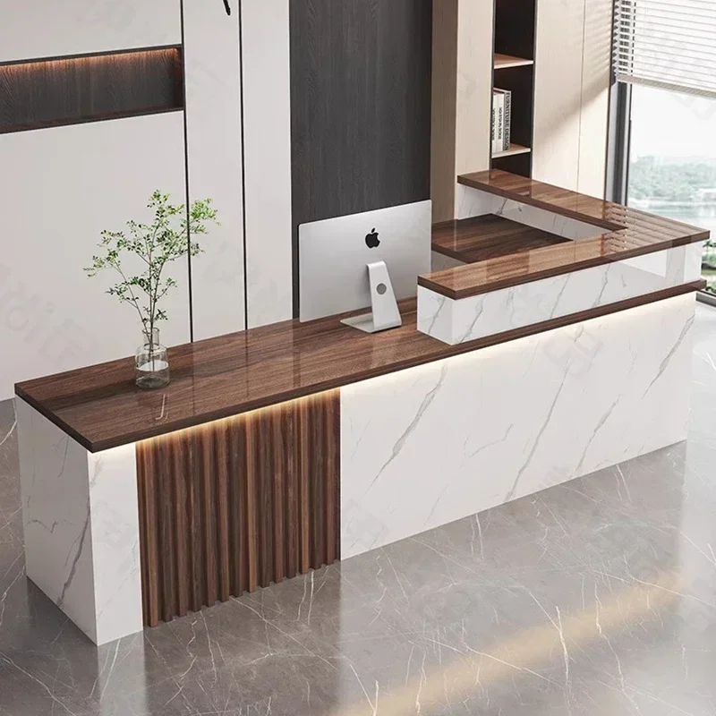 Włoskie lady recepcyjne Unikal – Office Furniture Bali recenzja i cena